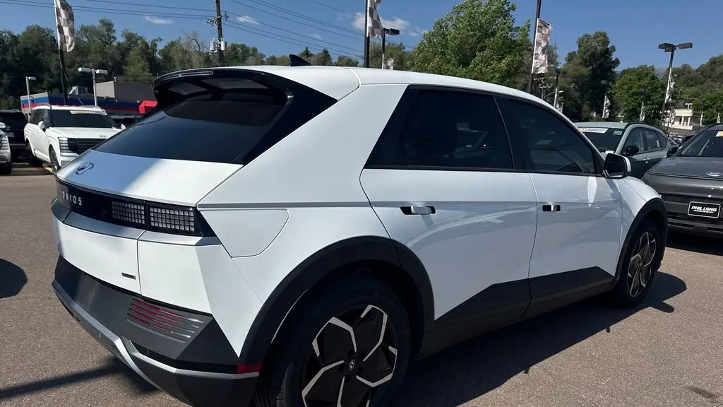 2024 Hyundai IONIQ 5 SEL