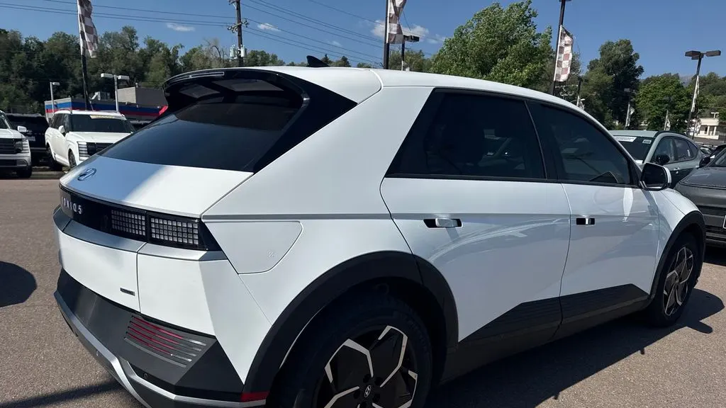 2024 Hyundai IONIQ 5 SEL