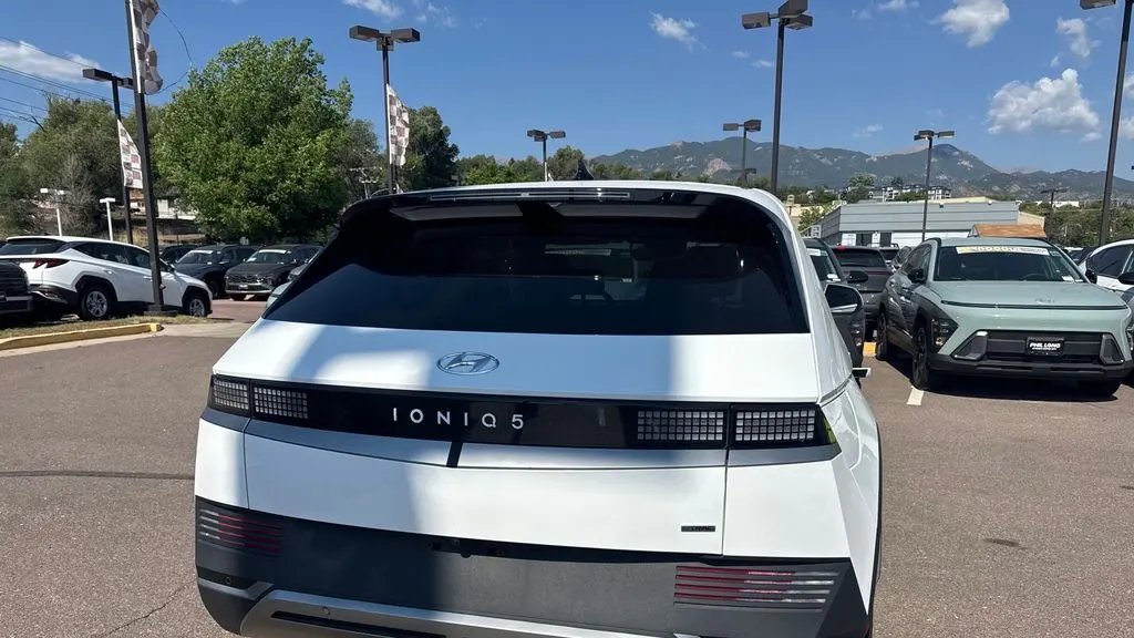 2024 Hyundai IONIQ 5 SEL