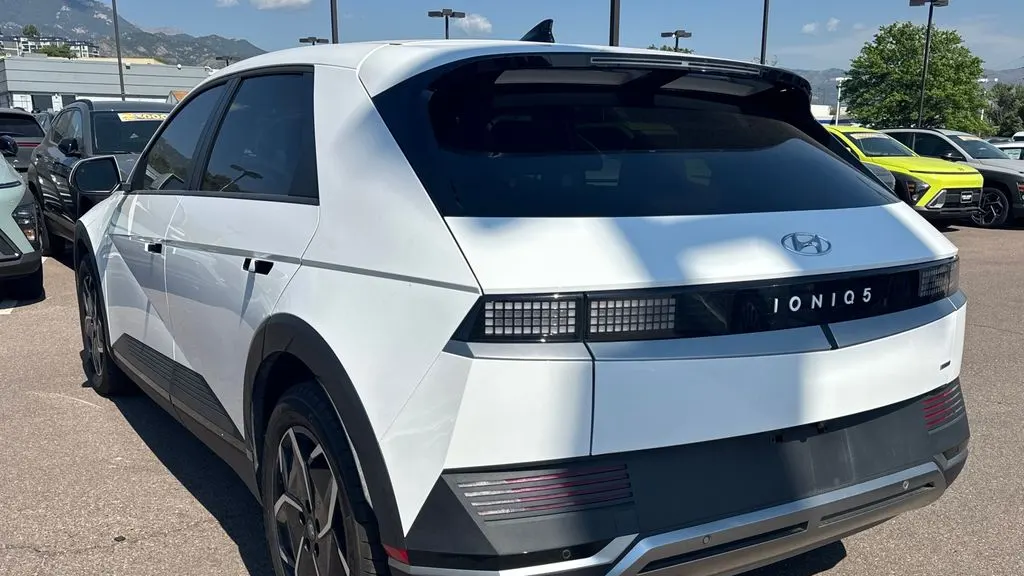 2024 Hyundai IONIQ 5 SEL