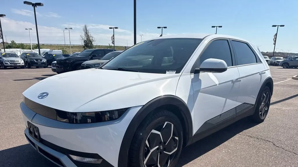 2024 Hyundai IONIQ 5 SEL