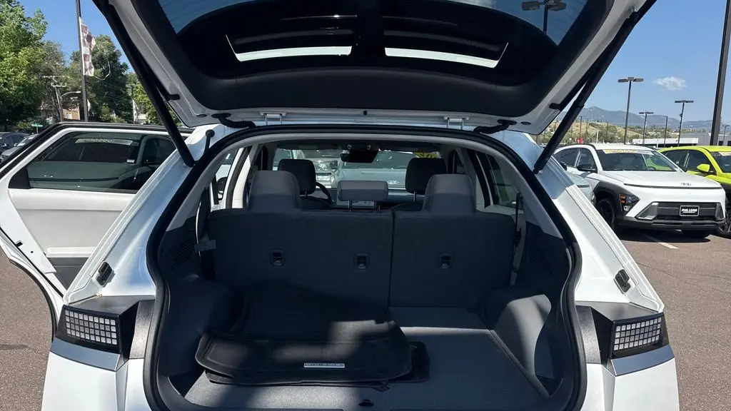 2024 Hyundai IONIQ 5 SEL