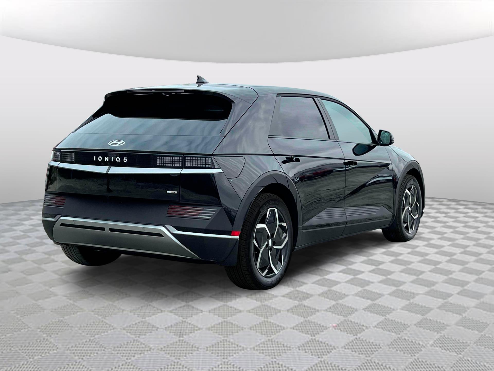 2024 Hyundai Ioniq - $28,759