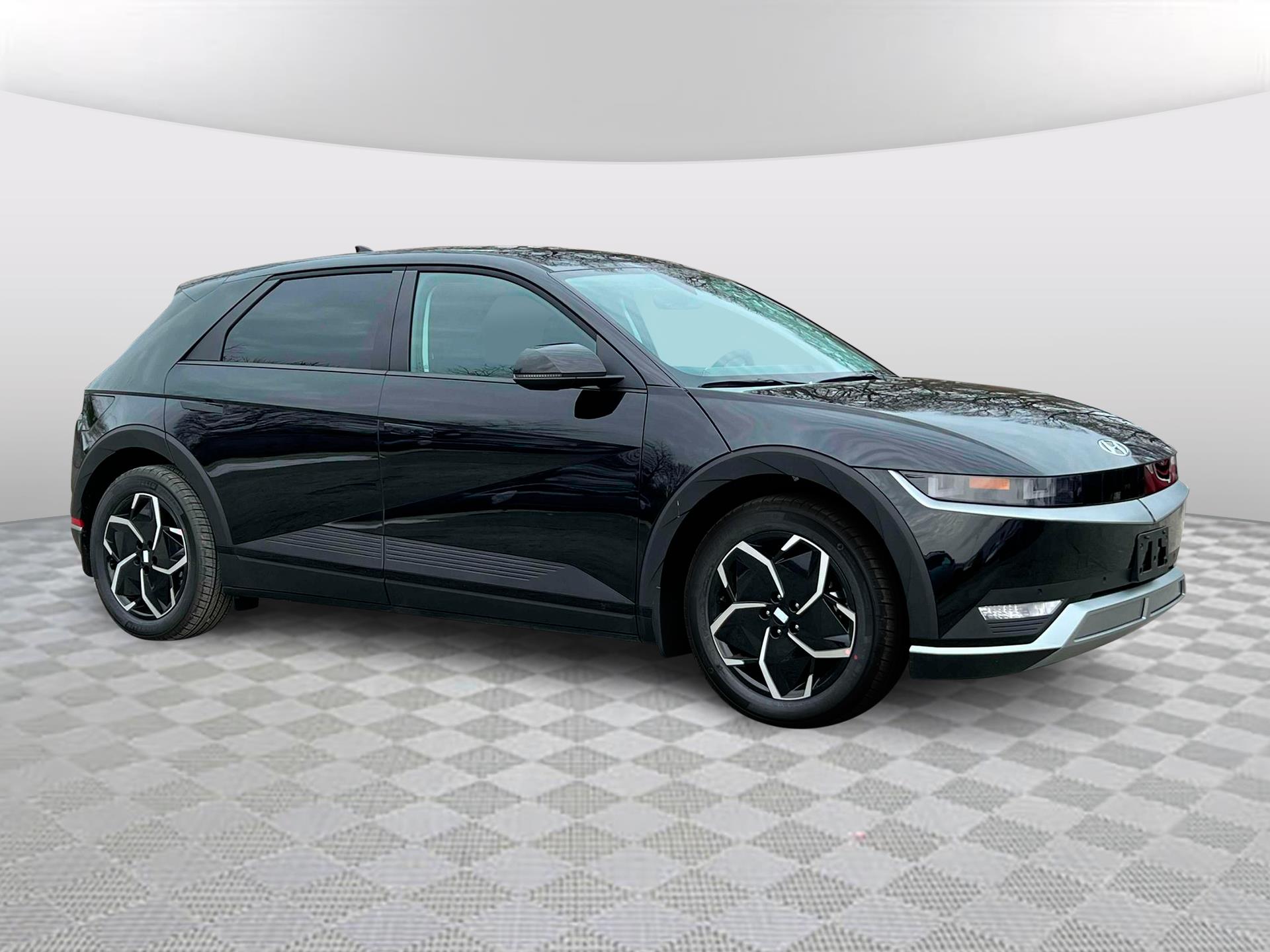 2024 Hyundai Ioniq - $28,759