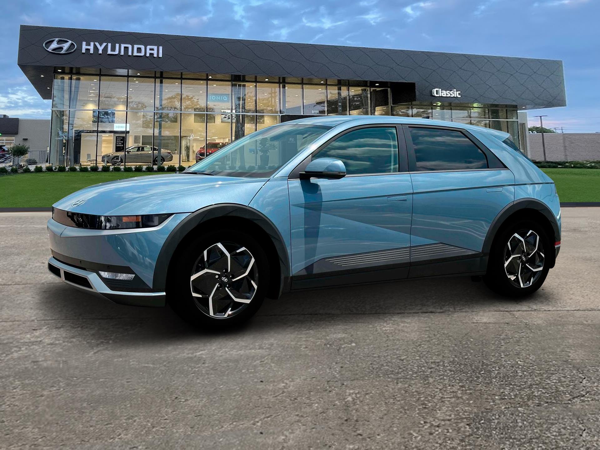 2024 Hyundai IONIQ 5 SEL — photo 1 of 12