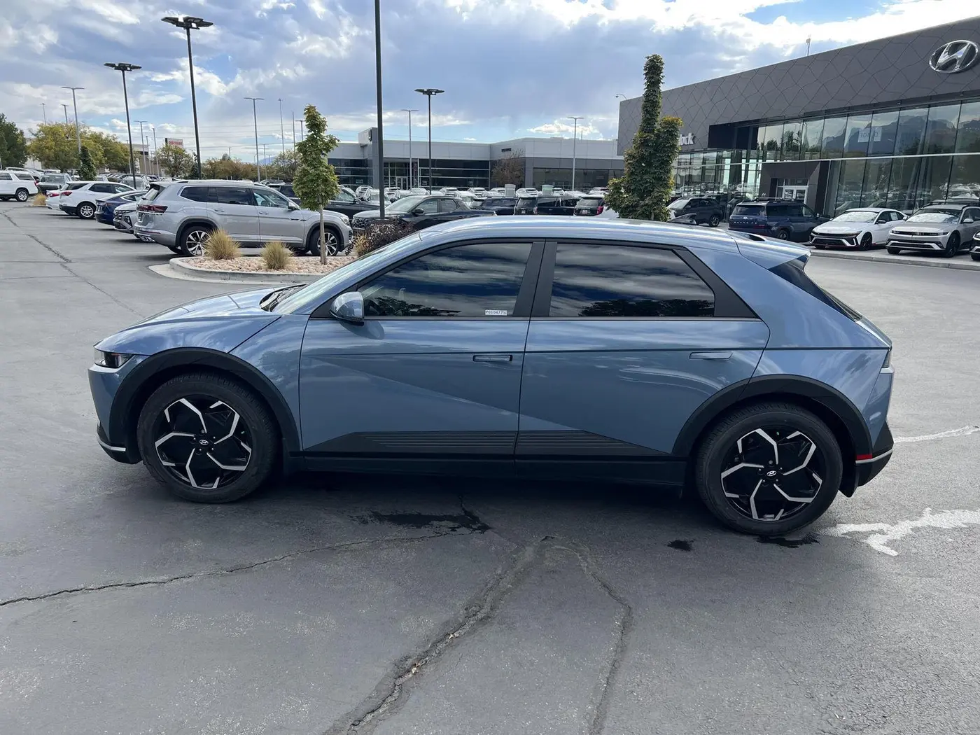 2024 Hyundai Ioniq - $29,412