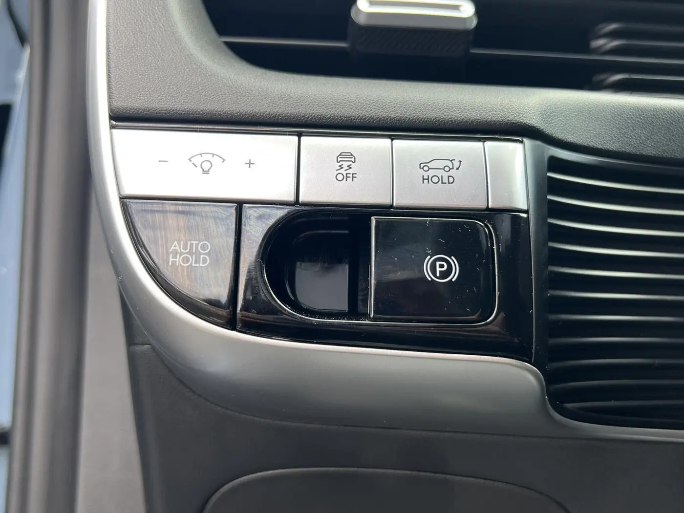 2024 Hyundai Ioniq - $29,412