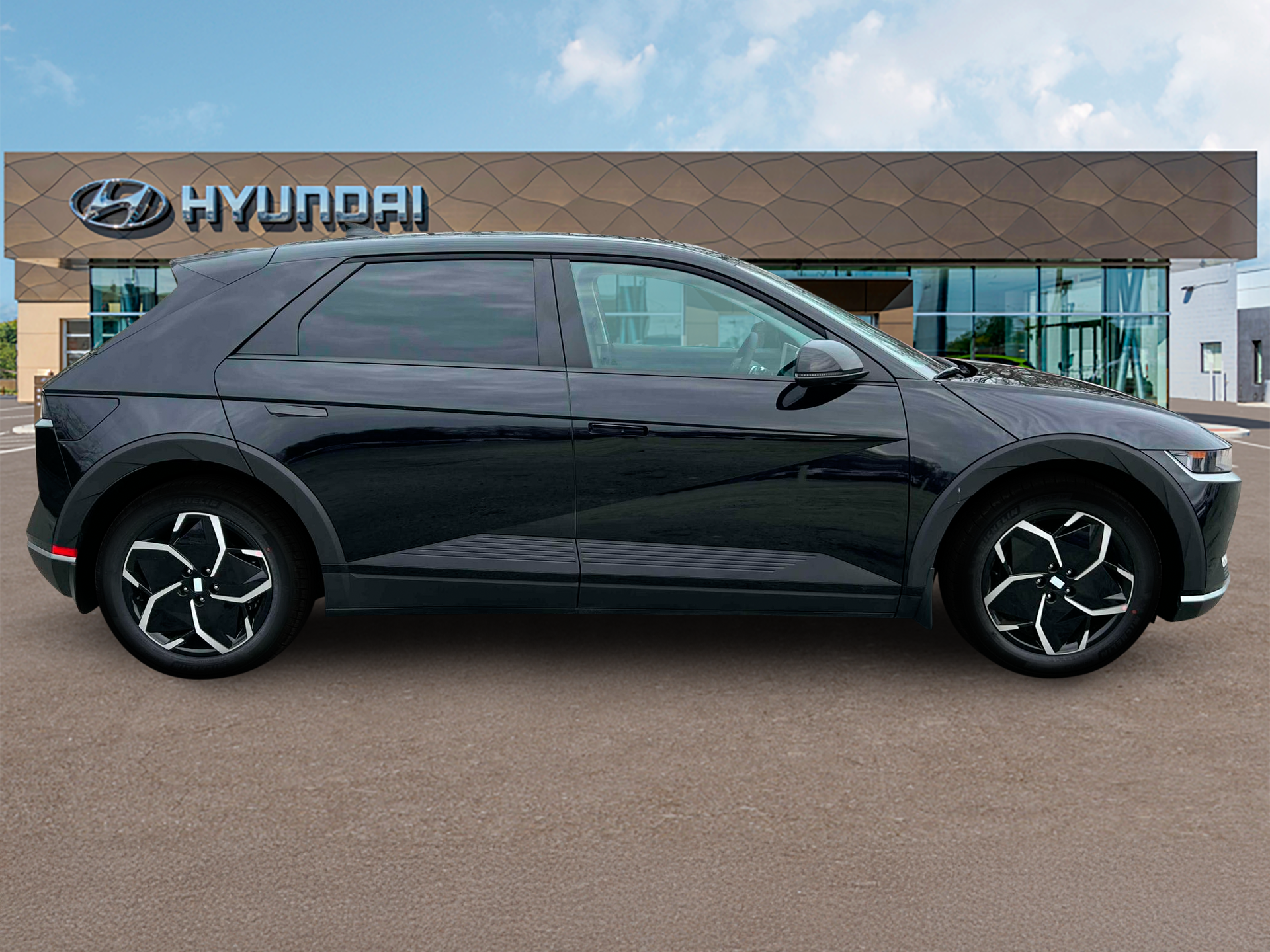 2024 Hyundai Ioniq - $27,321