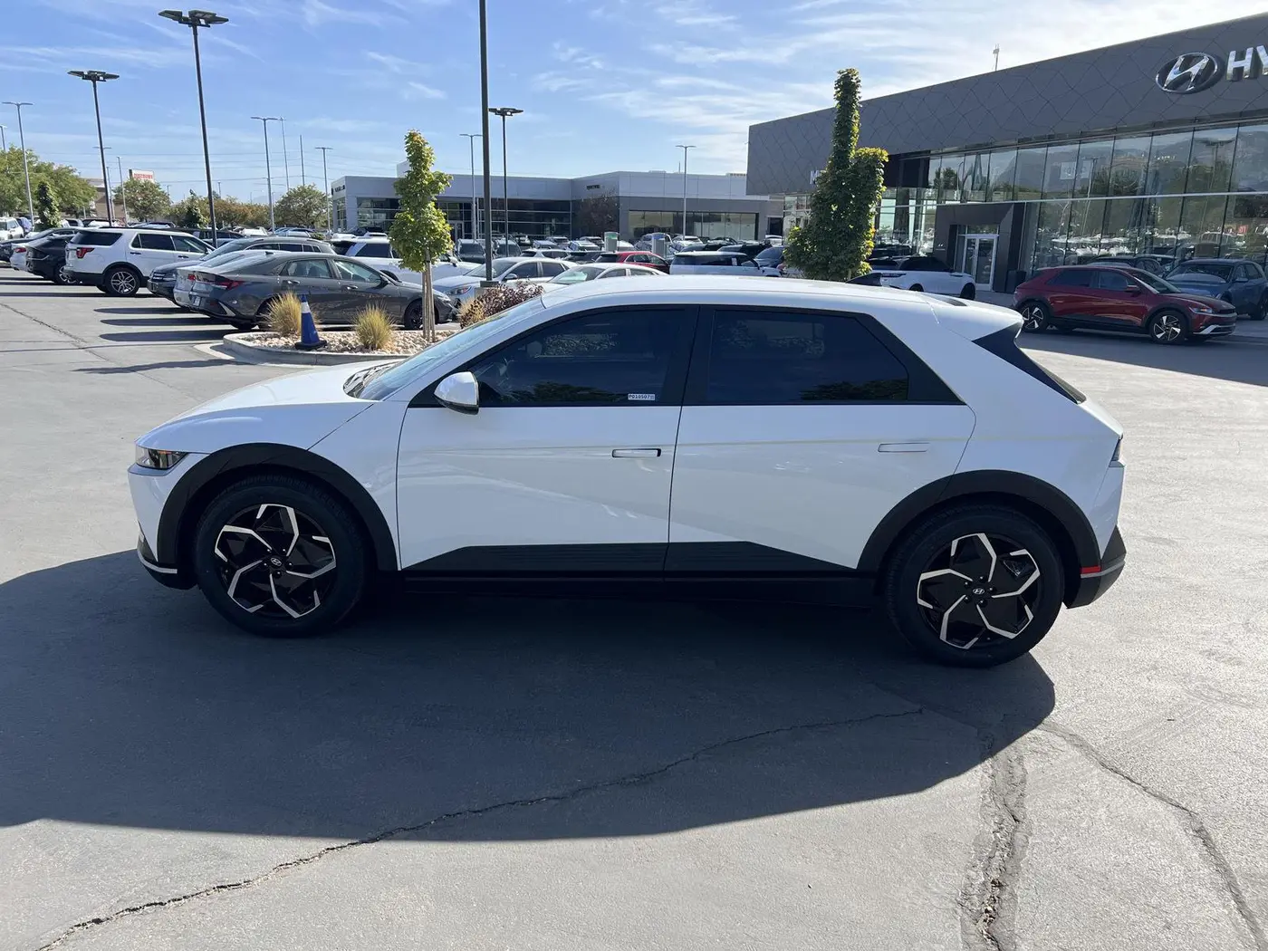 2024 Hyundai Ioniq - $28,445