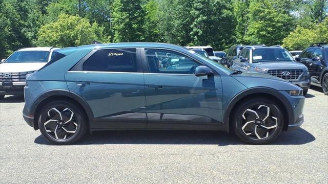 2024 Hyundai IONIQ 5 SEL