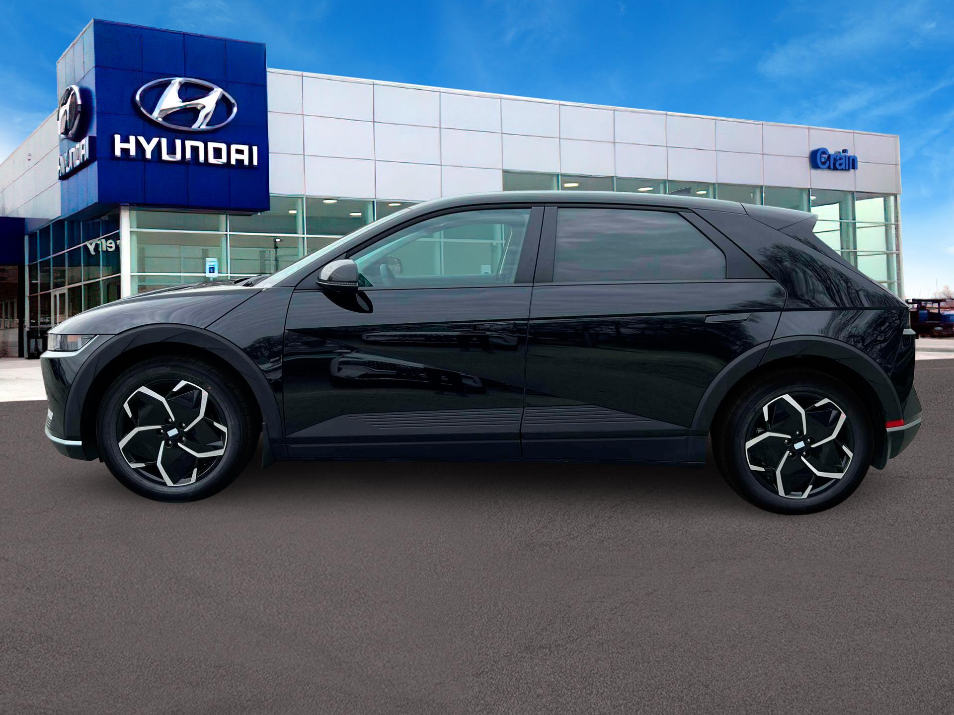 2024 Hyundai Ioniq - $28,714