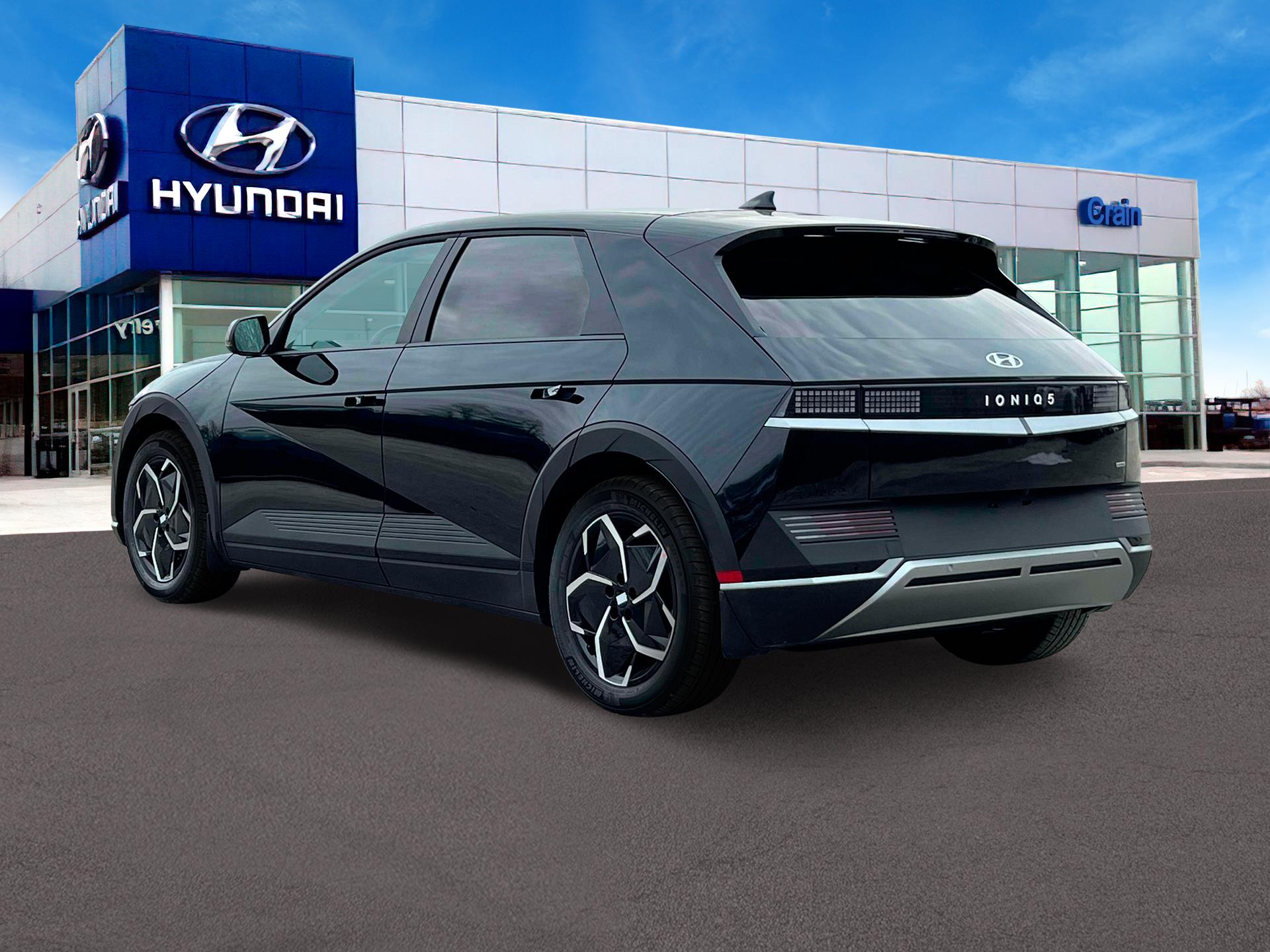 2024 Hyundai Ioniq - $28,714
