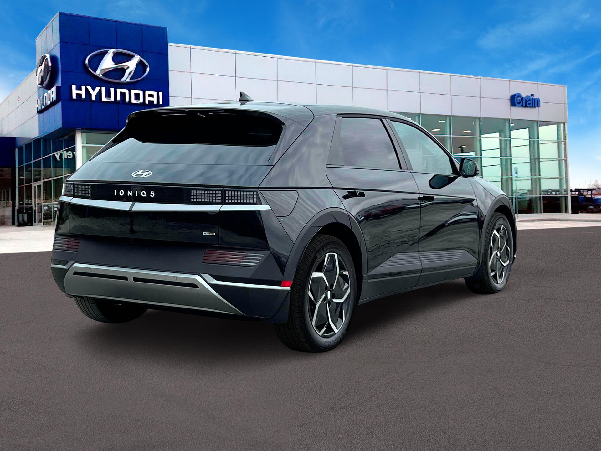2024 Hyundai Ioniq - $28,714