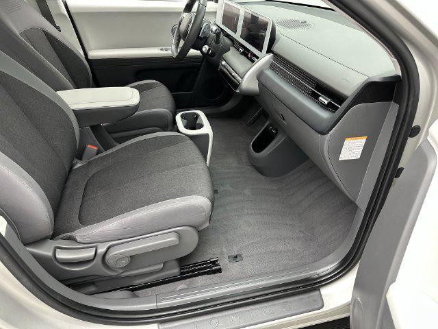 2024 Hyundai Ioniq - $28,858