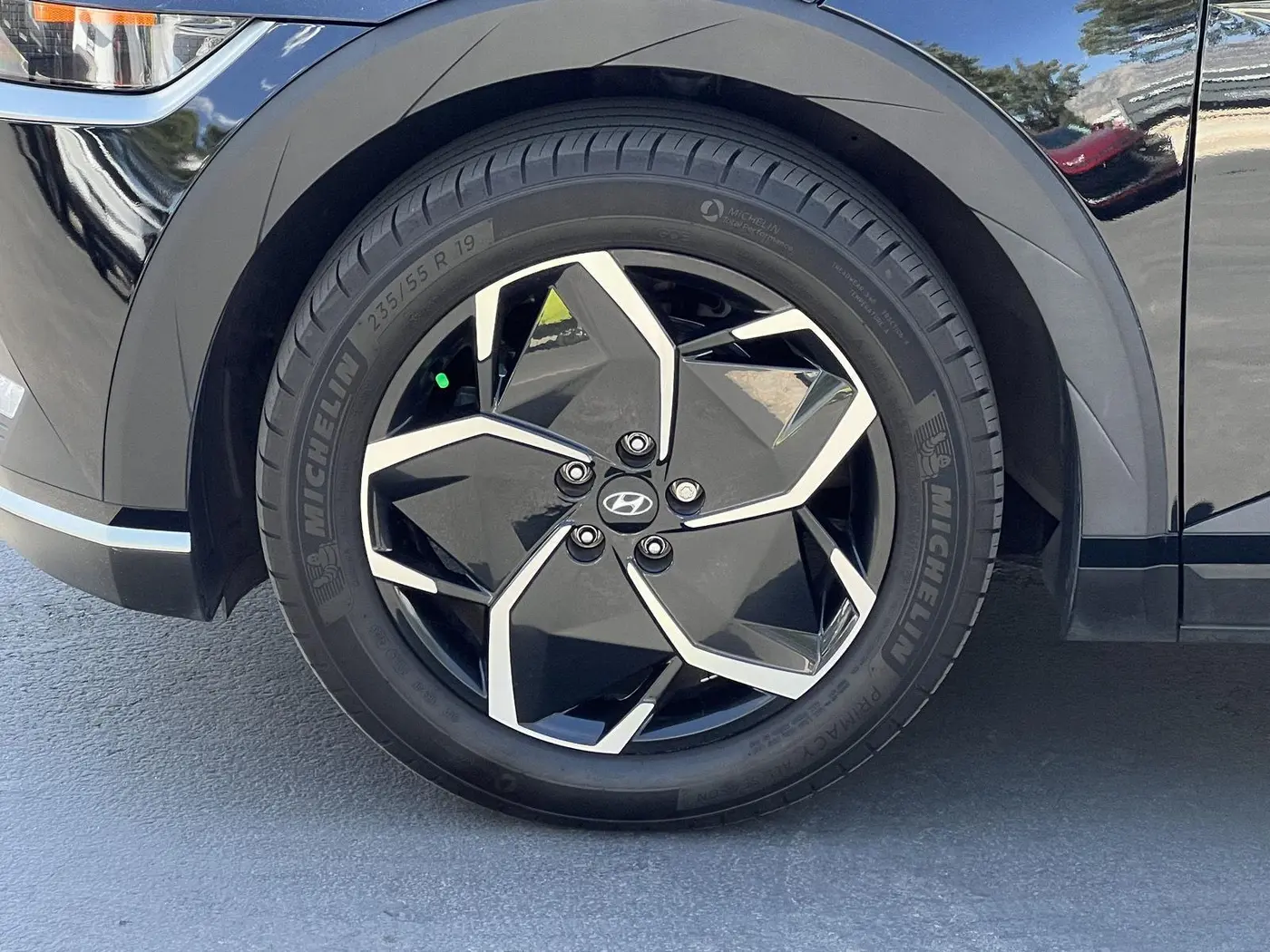 2024 Hyundai Ioniq - $29,149