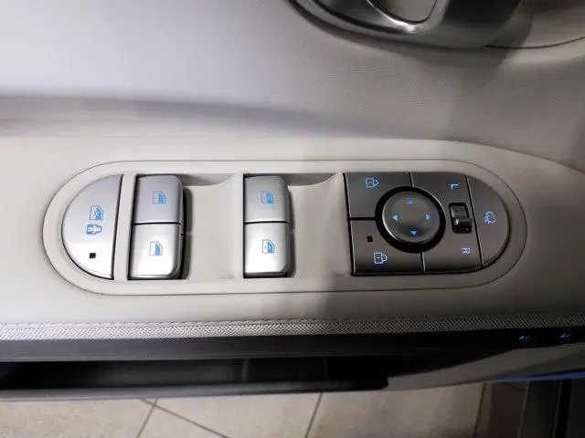 2024 Hyundai Ioniq - $32,431