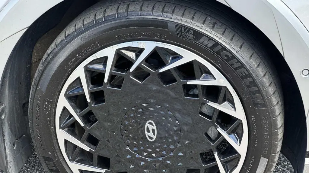 2023 Hyundai IONIQ 5 Limited