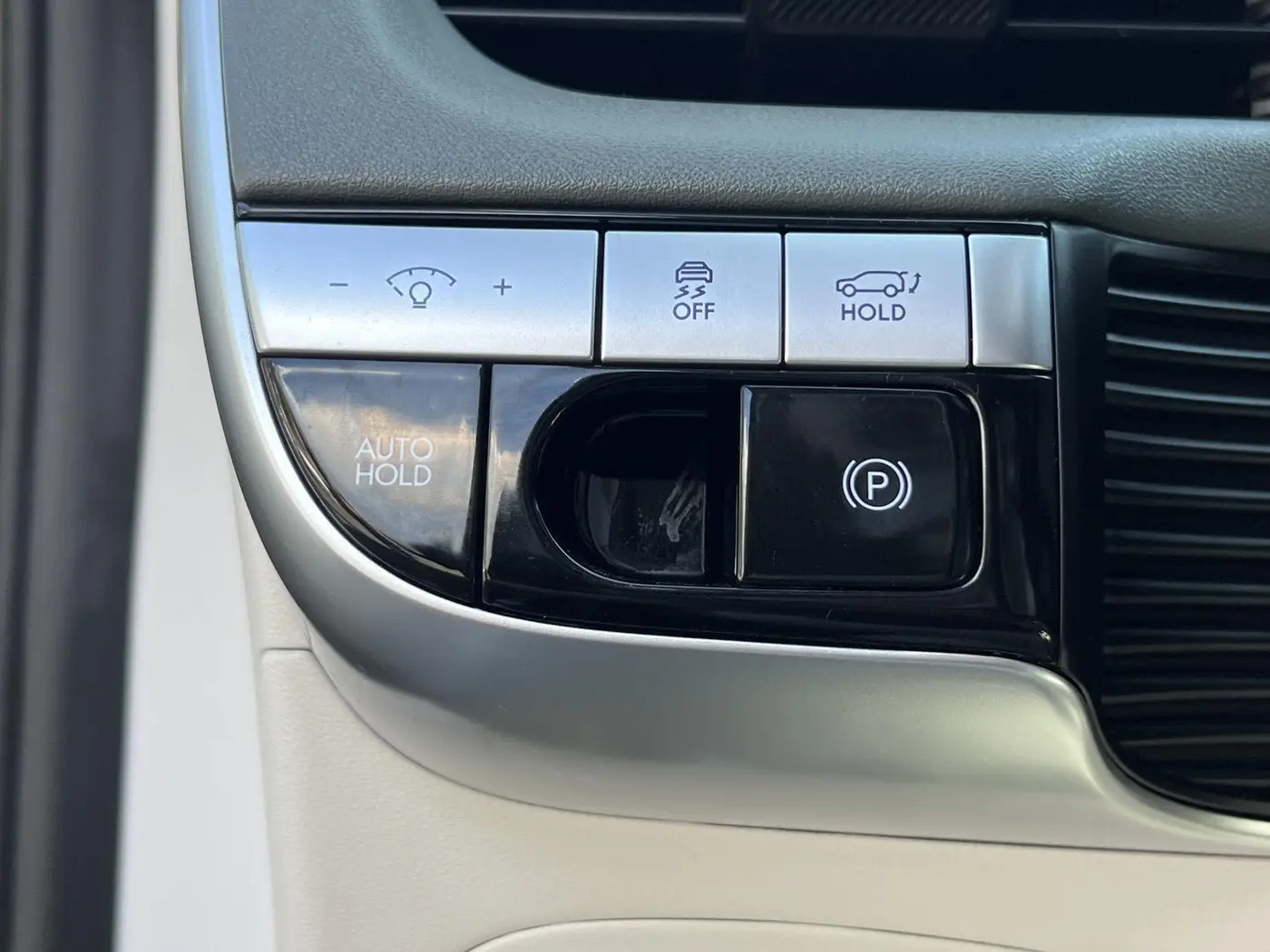 2023 Hyundai Ioniq - $34,139