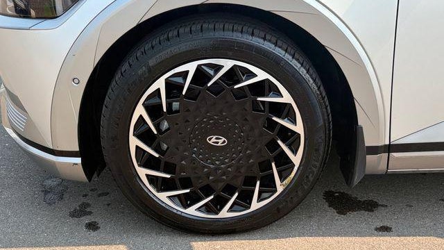 2023 Hyundai IONIQ 5 Limited
