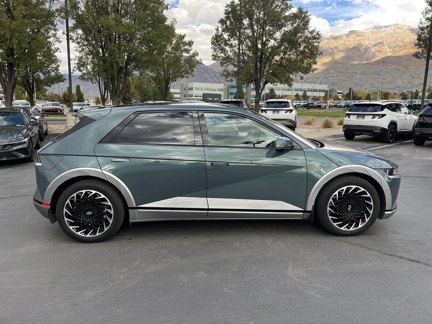 2023 Hyundai Ioniq - $27,878