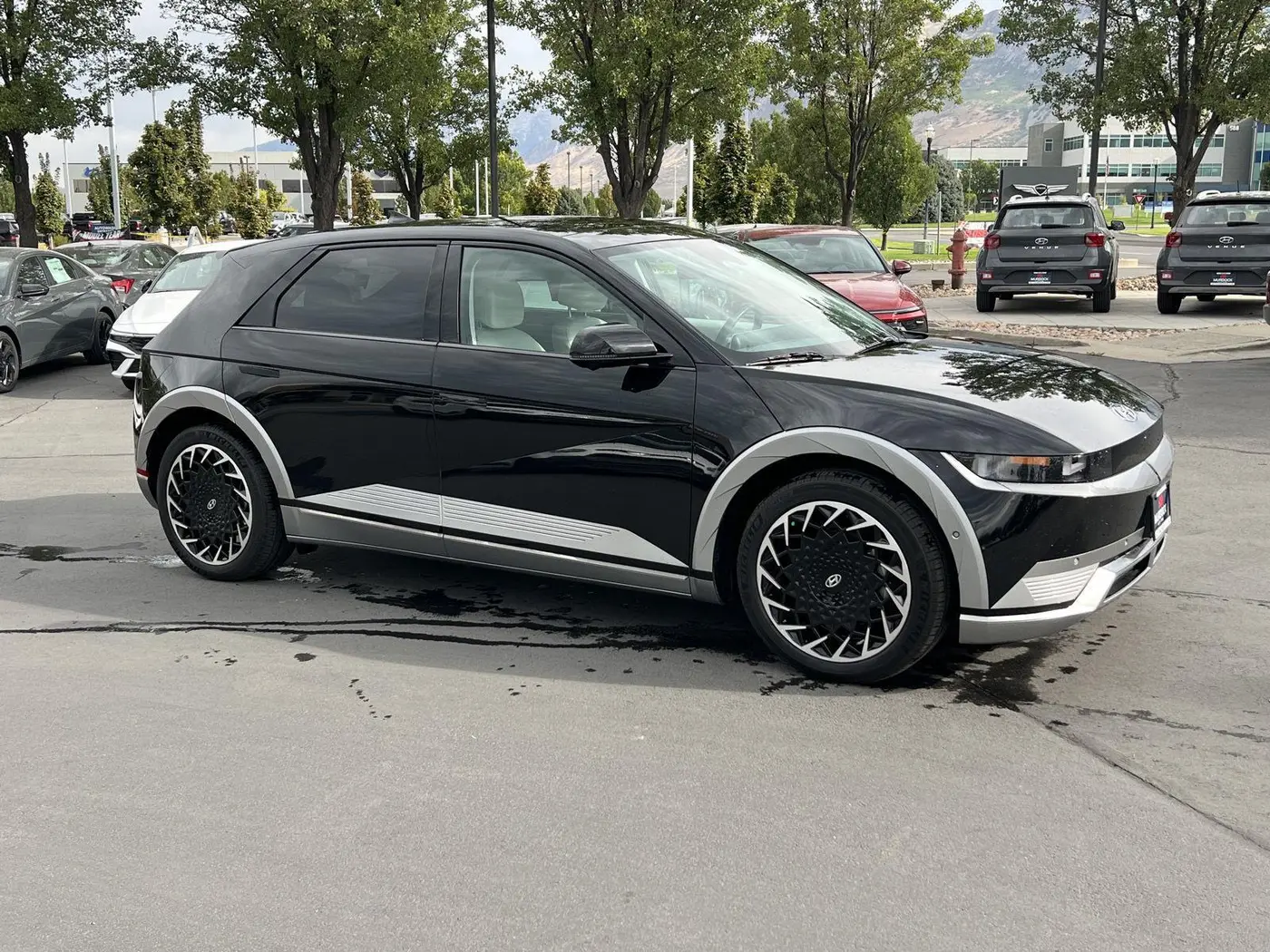 2024 Hyundai Ioniq - $33,359