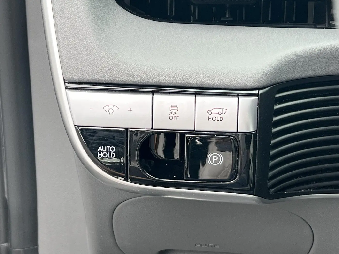 2024 Hyundai Ioniq - $33,359