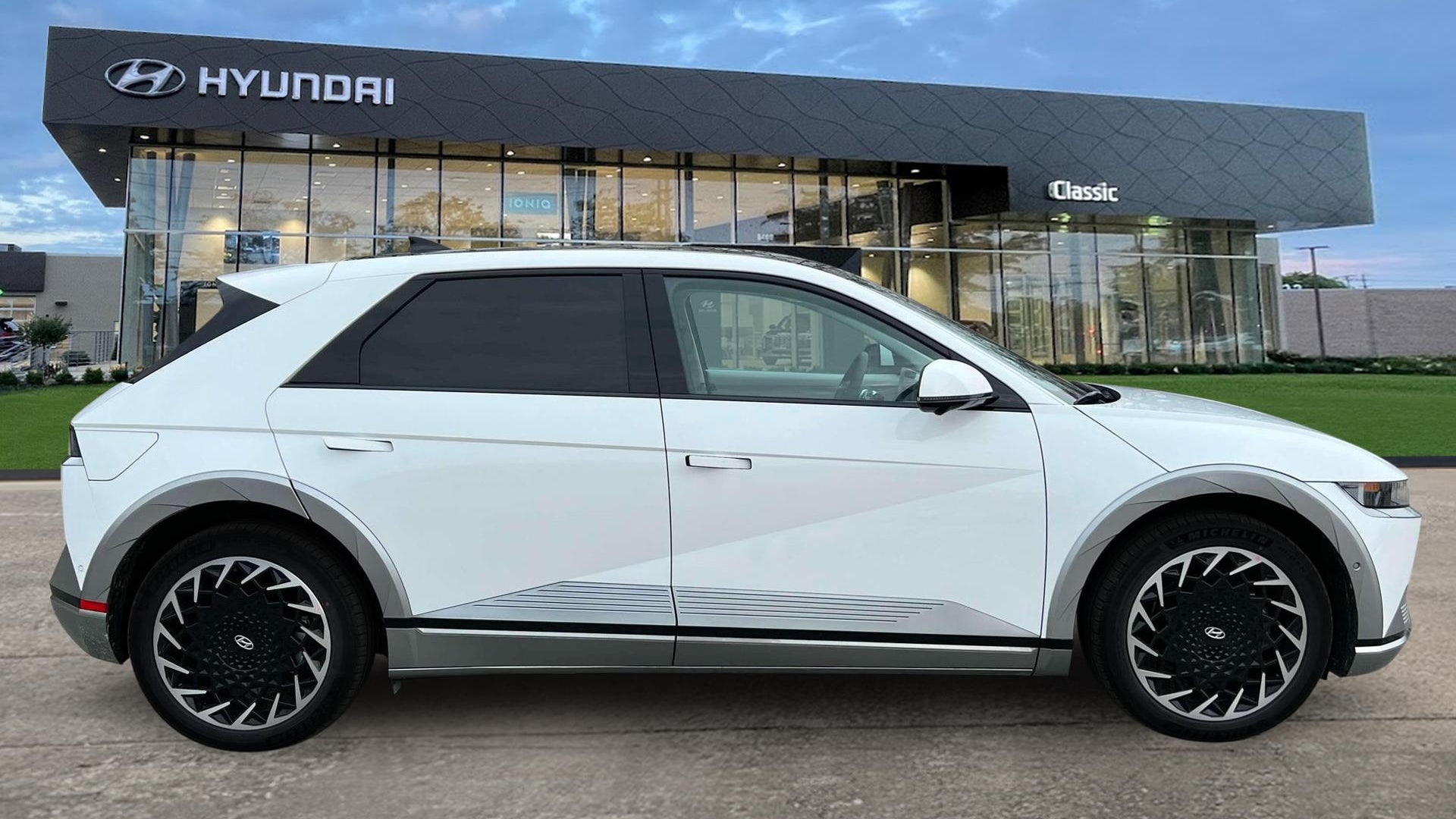 2024 Hyundai IONIQ 5 Limited