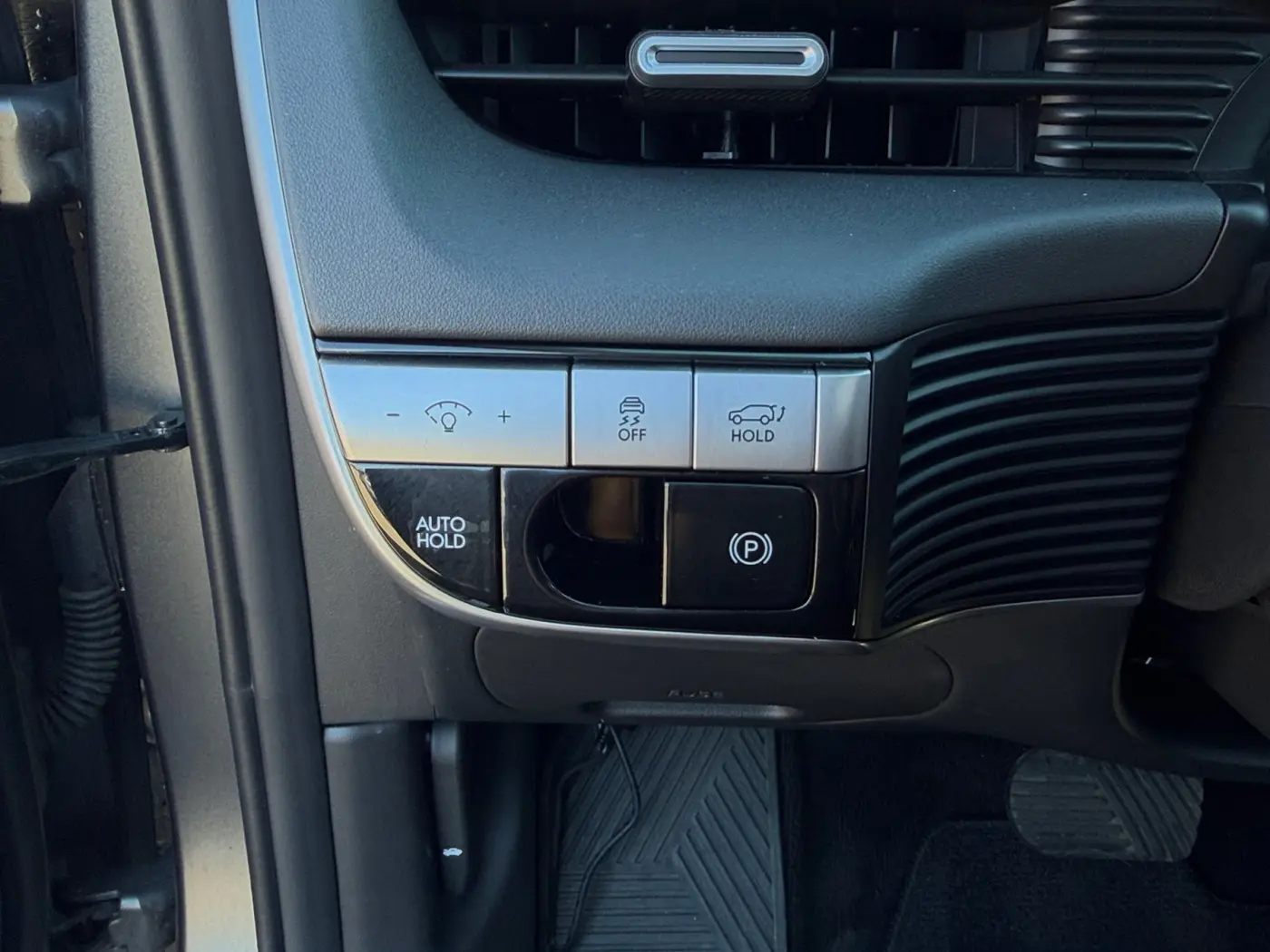 2024 Hyundai Ioniq - $33,700