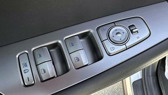 2025 Hyundai PALISADE SE