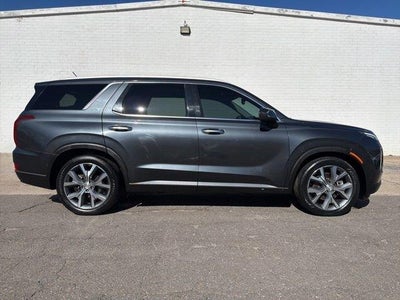 Photo of a 2020 Hyundai Palisade AWD SEL 4DR SUV for sale