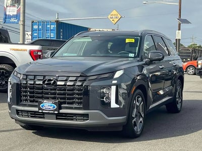 Photo of a 2023 Hyundai Palisade AWD Limited 4DR SUV for sale
