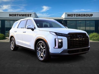 Photo of a 2023 Hyundai Palisade AWD Limited 4DR SUV for sale
