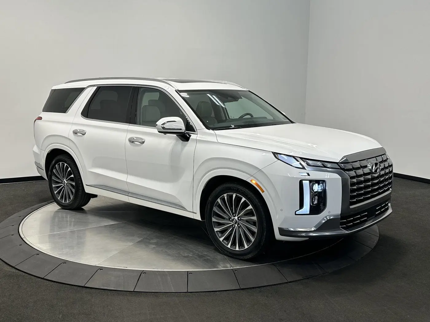 2023 Hyundai Palisade - $34,999