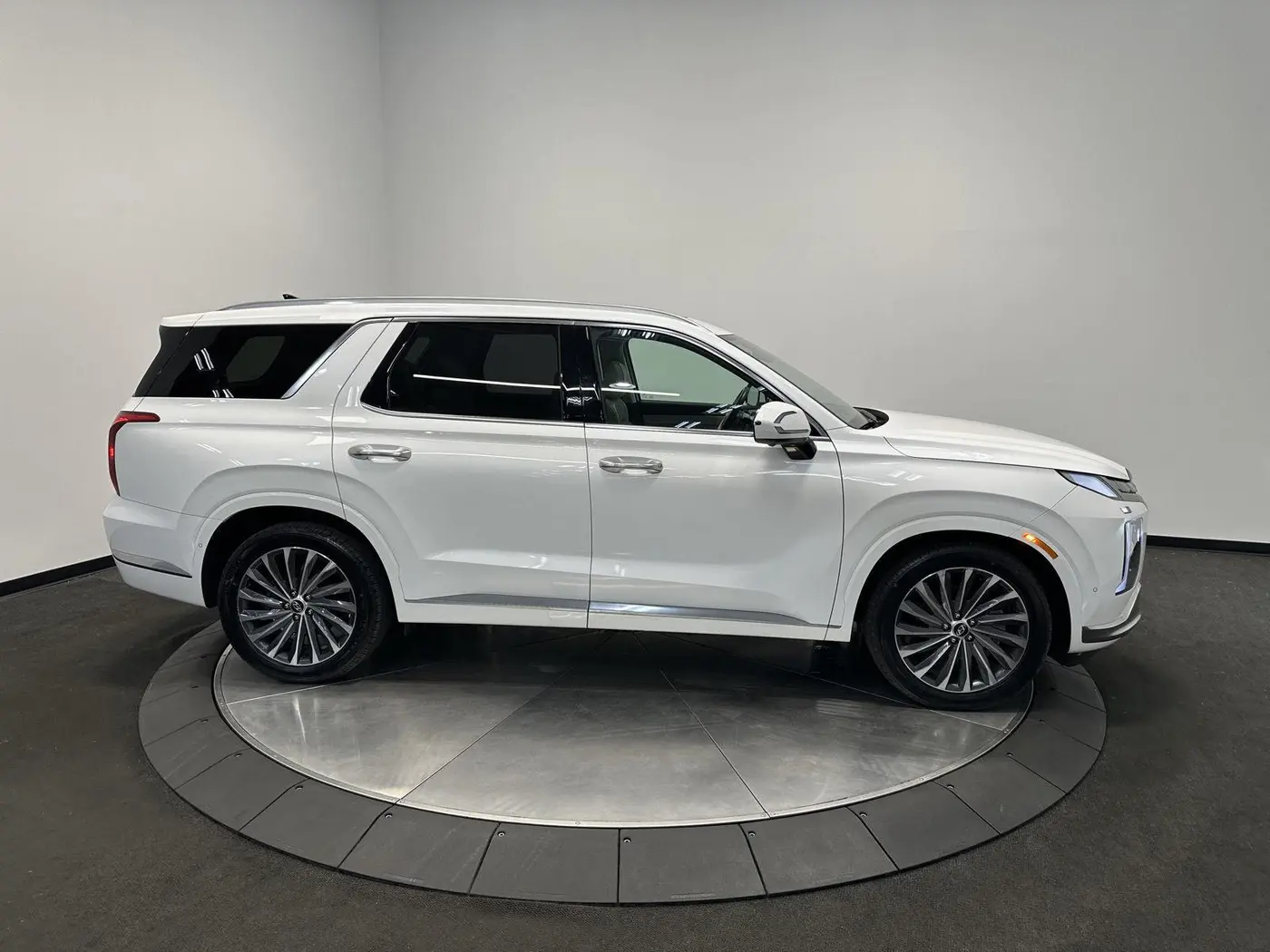 2023 Hyundai Palisade - $34,999