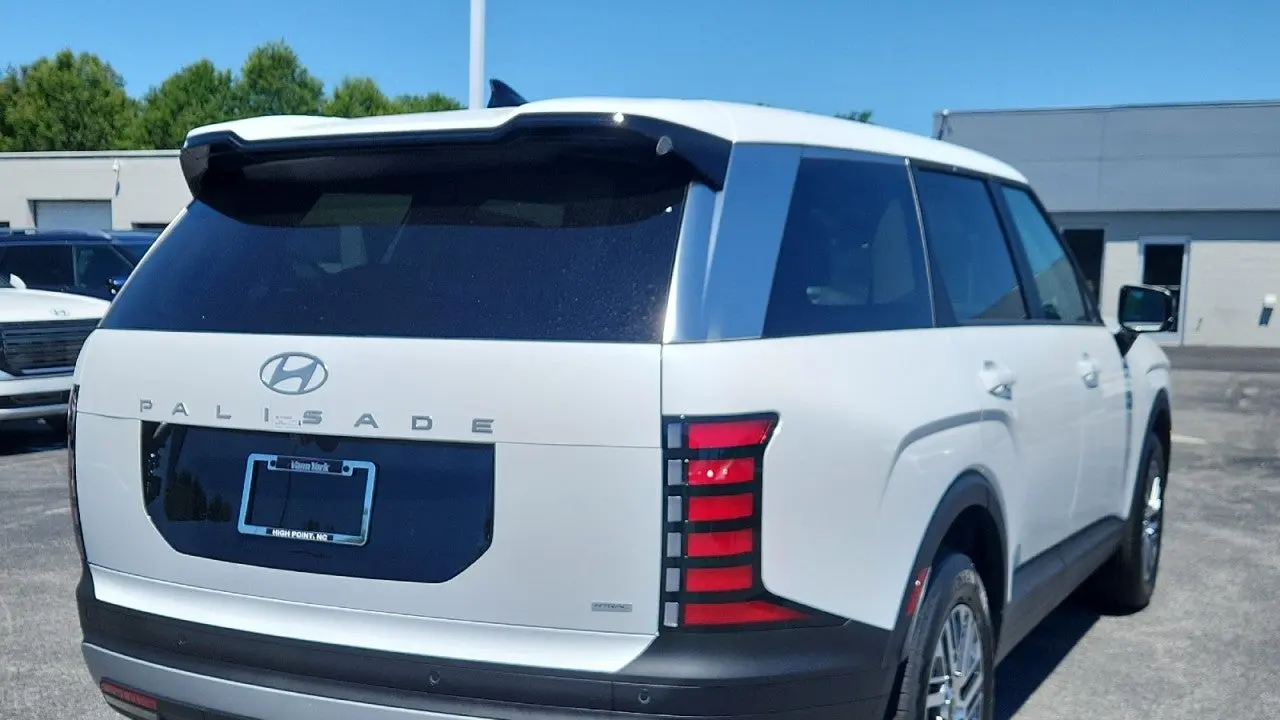 2026 Hyundai PALISADE SE
