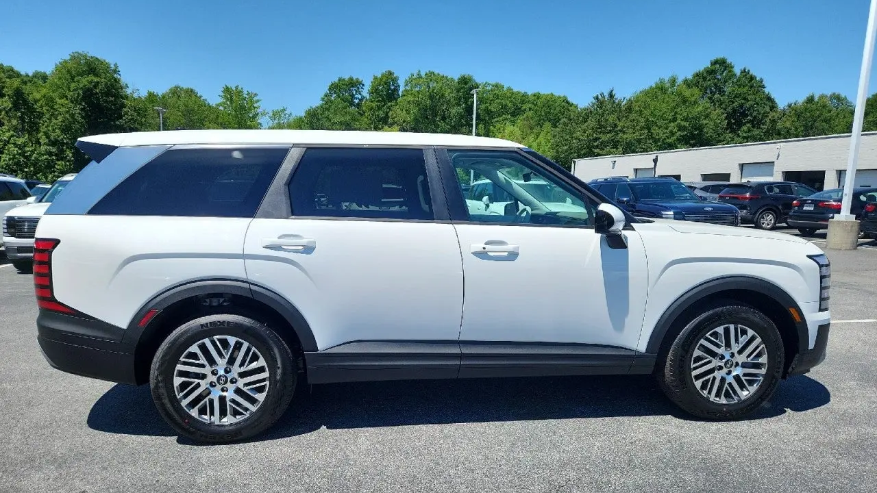2026 Hyundai PALISADE SE