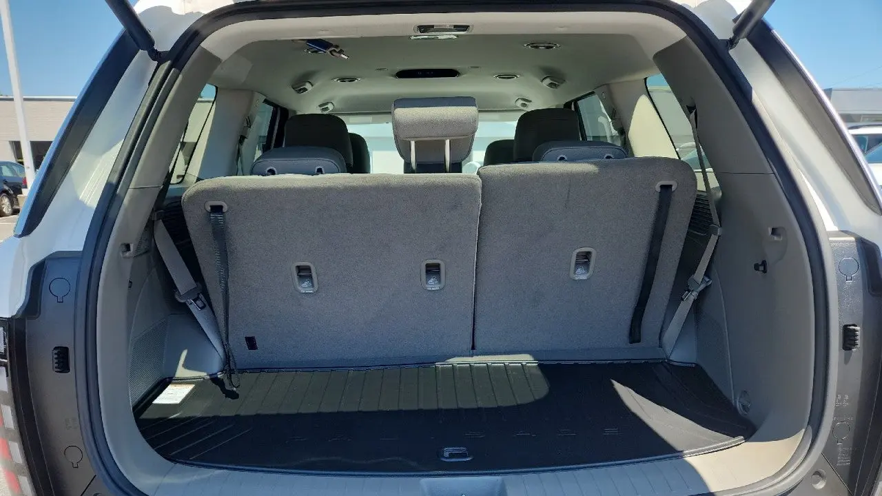 2026 Hyundai PALISADE SE