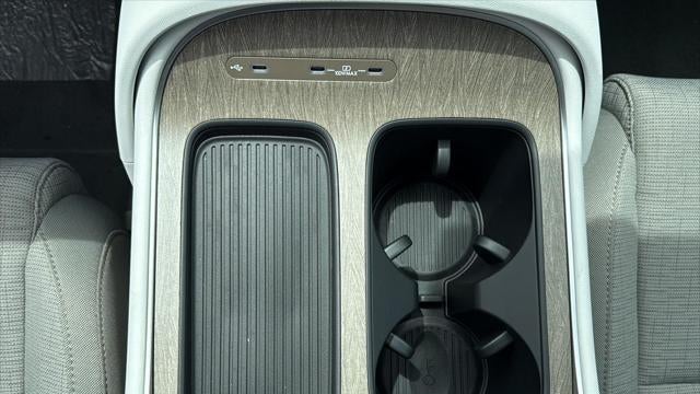 2026 Hyundai PALISADE SE
