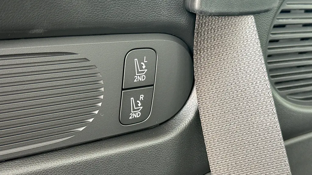 2026 Hyundai PALISADE SE