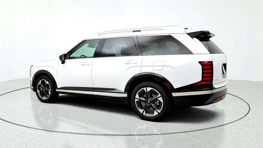 2026 Hyundai Palisade - $42,495