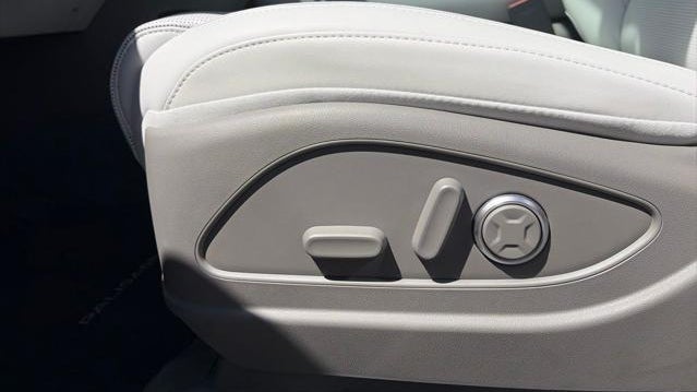 2026 Hyundai PALISADE SEL Premium