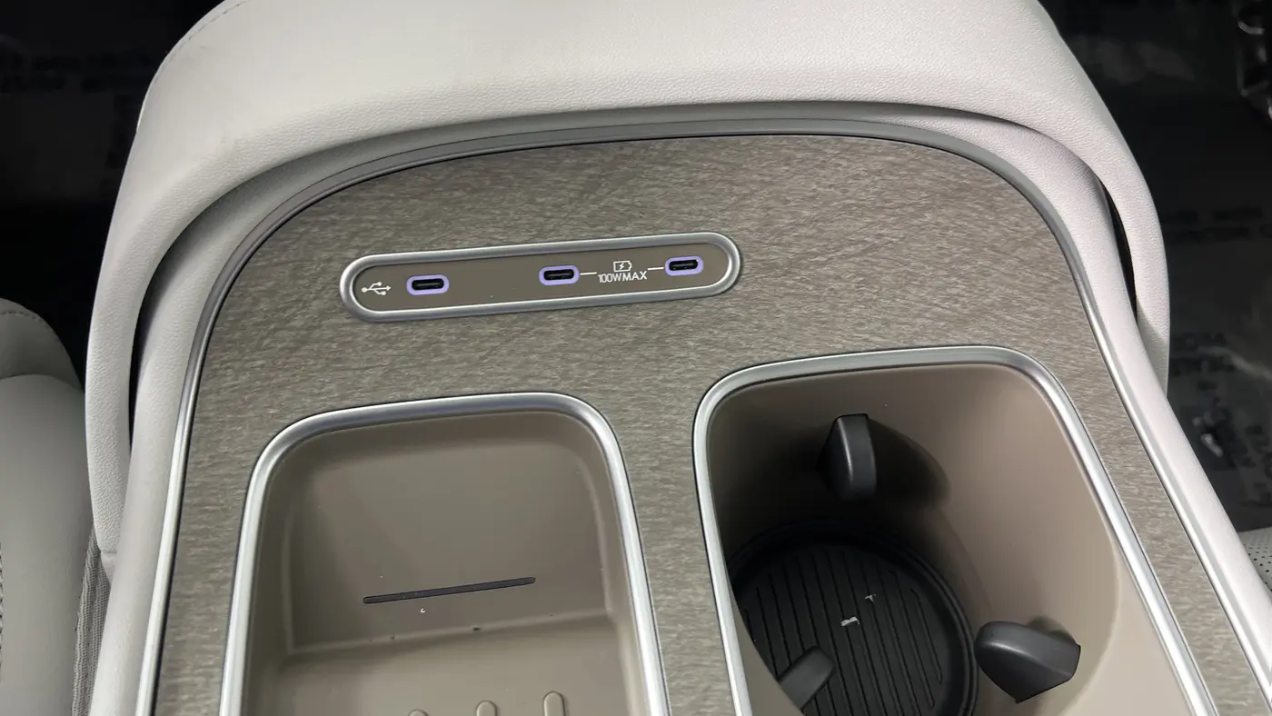 2026 Hyundai PALISADE SEL Premium