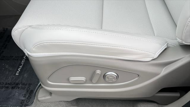 2026 Hyundai PALISADE SEL Premium