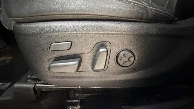 2022 Hyundai SANTA FE Hybrid Limited
