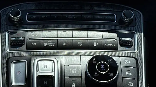 2023 Hyundai SANTA FE Plug-In Hybrid Limited