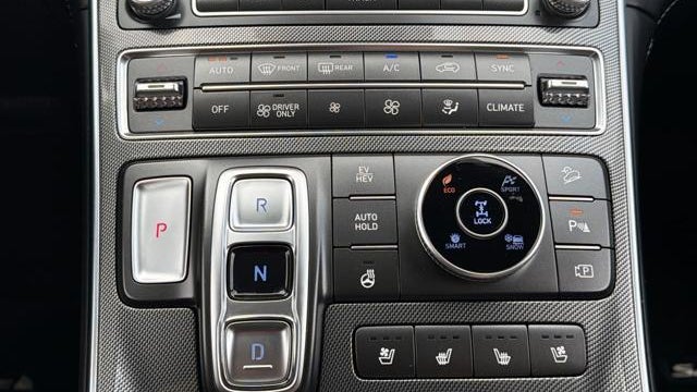2023 Hyundai SANTA FE Plug-In Hybrid Limited