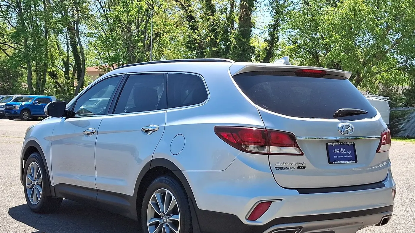 2019 Hyundai SANTA FE XL SE