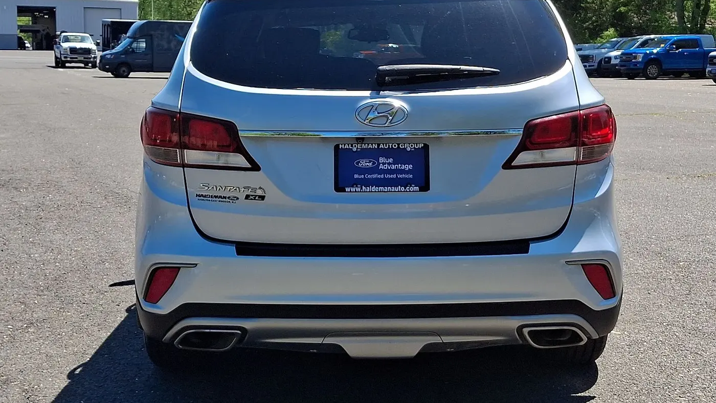 2019 Hyundai SANTA FE XL SE