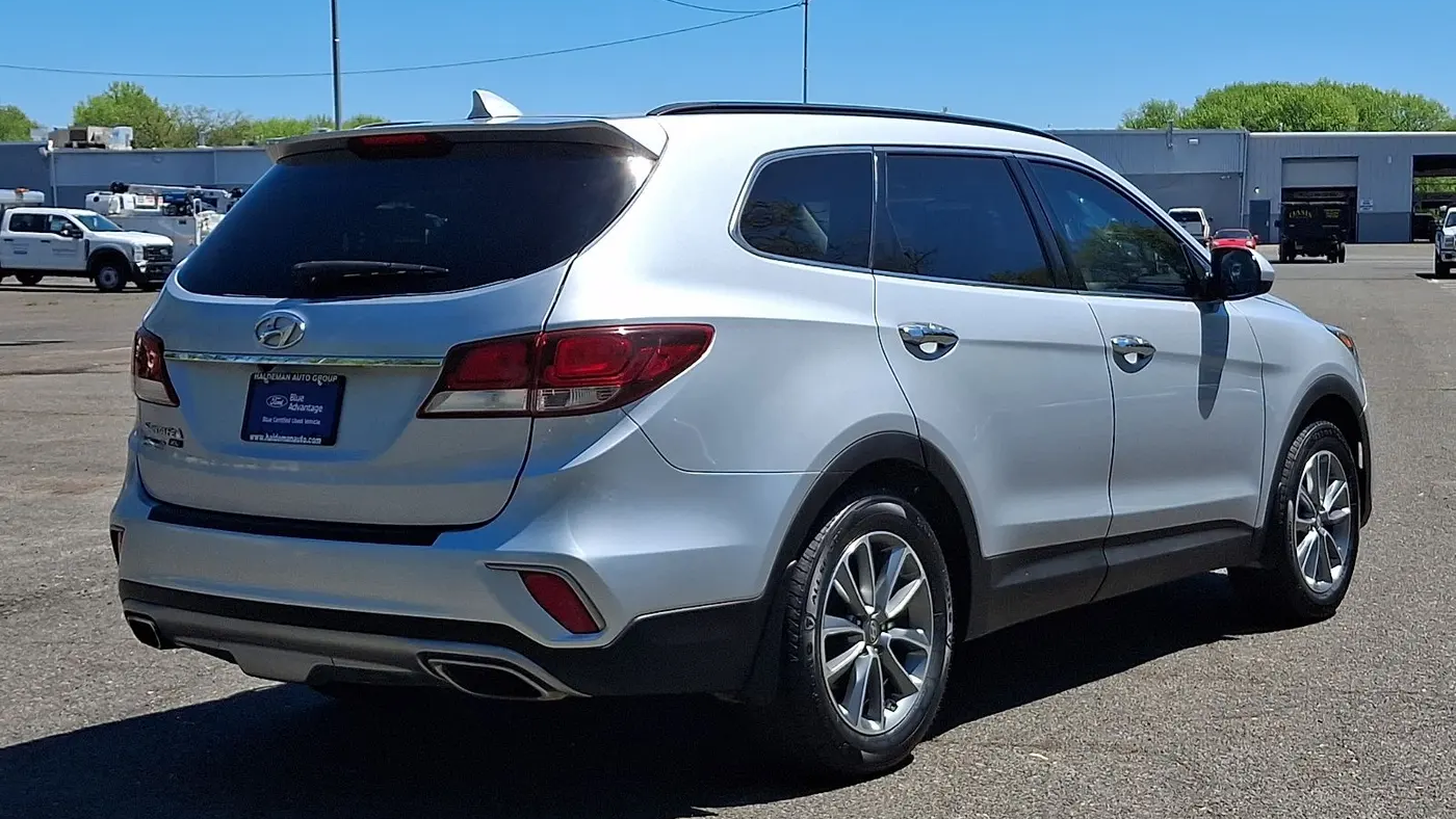 2019 Hyundai SANTA FE XL SE