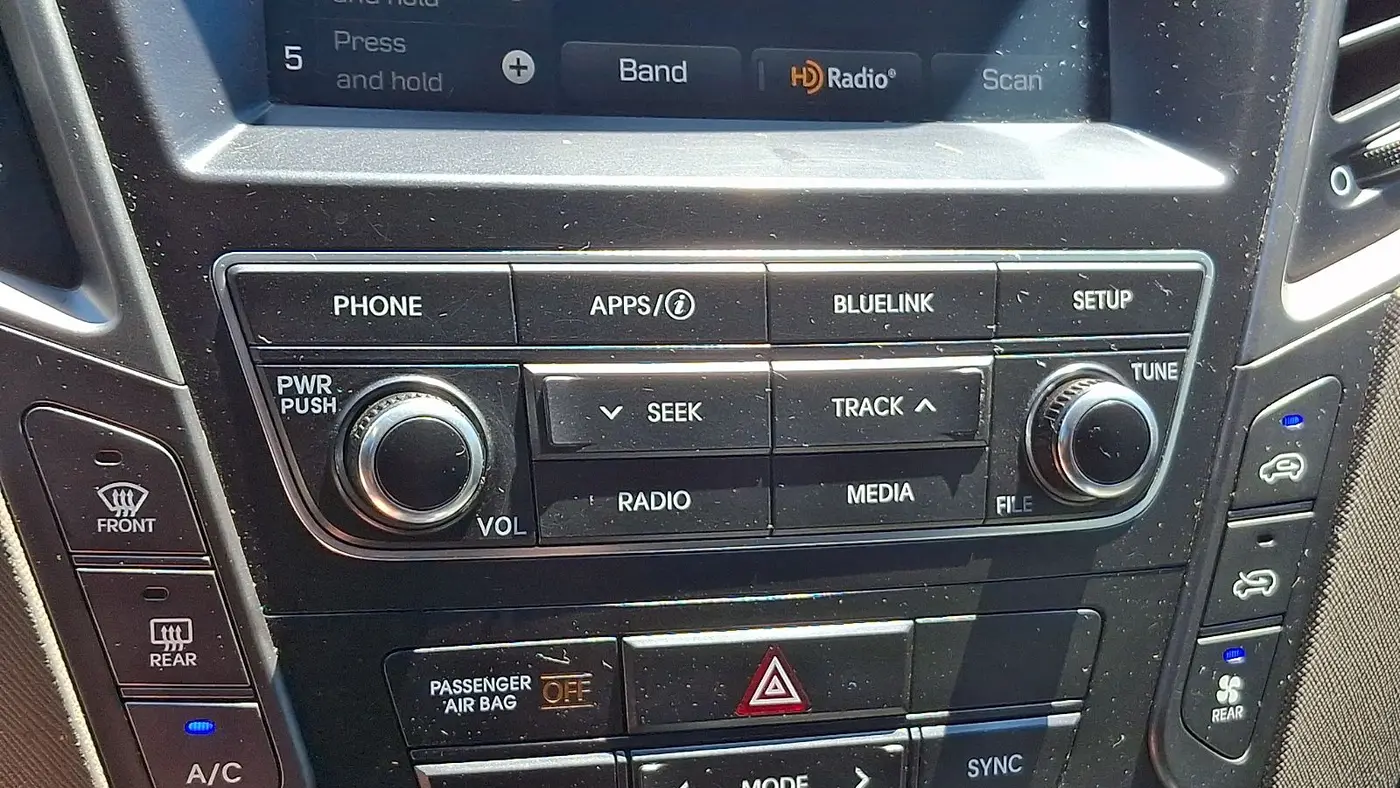 2019 Hyundai SANTA FE XL SE
